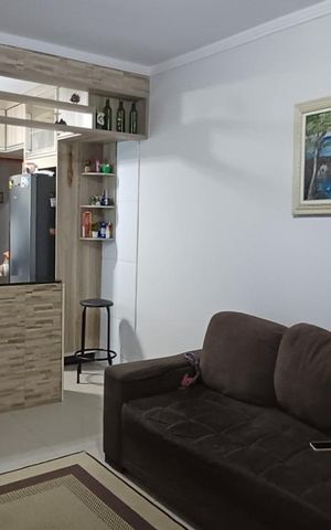 Casa à venda com 80m², 3 quartos e 2 vagas Casa à venda com 80m², 3 quartos e 2 vagasSala