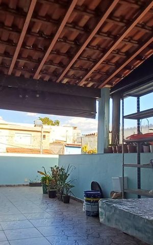 Casa à venda com 80m², 3 quartos e 2 vagas Casa à venda com 80m², 3 quartos e 2 vagasÁrea externa