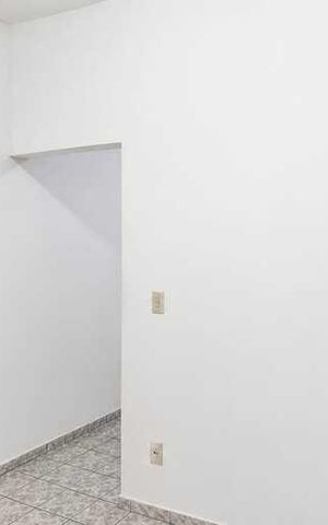 Studio para alugar com 30m², 1 quarto e sem vaga Studio para alugar com 30m², 1 quarto e sem vagaQuarto