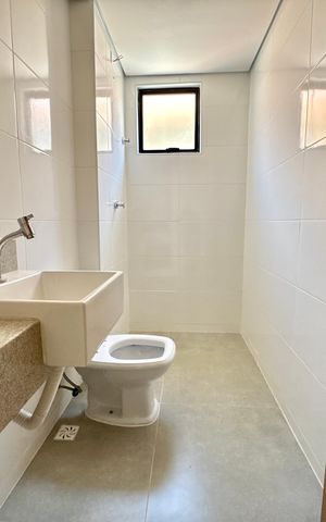 Apartamento à venda com 100m², 2 quartos e 1 vaga Apartamento à venda com 100m², 2 quartos e 1 vagaBanheiro Social