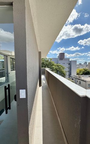 Apartamento à venda com 100m², 2 quartos e 1 vaga Apartamento à venda com 100m², 2 quartos e 1 vagaVaranda
