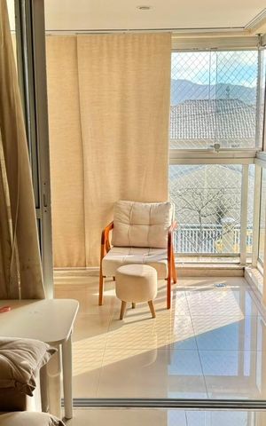 Apartamento à venda com 137m², 4 quartos e 2 vagas Apartamento à venda com 137m², 4 quartos e 2 vagasSala