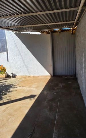 Casa à venda com 357m², 2 quartos e 1 vaga Casa à venda com 357m², 2 quartos e 1 vagaÁrea externa
