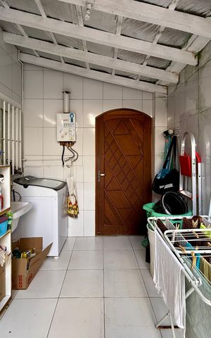 Casa para alugar com 250m², 2 quartos e 3 vagasÁrea de Serviço