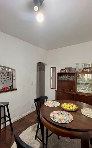 Casa para alugar com 250m², 2 quartos e 3 vagasSala 