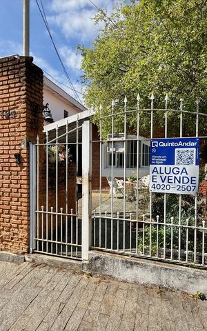 Casa para alugar com 250m², 2 quartos e 3 vagasFachada 