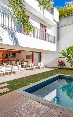 Casa de condomínio à venda com 536m², 3 quartos e 4 vagas