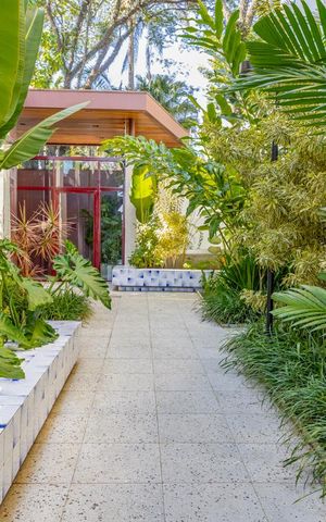 Casa de condomínio à venda com 536m², 3 quartos e 4 vagas