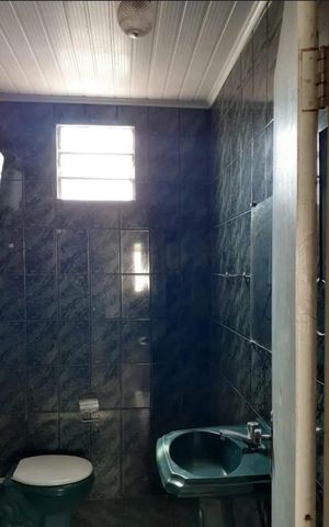 Casa para alugar com 52m², 2 quartos e sem vaga Casa para alugar com 52m², 2 quartos e sem vagaBanheiro
