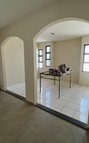 Casa para alugar com 110m², 3 quartos e 3 vagas Casa para alugar com 110m², 3 quartos e 3 vagasSala