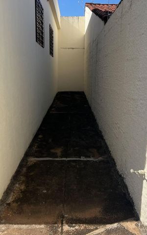Casa para alugar com 110m², 3 quartos e 3 vagas Casa para alugar com 110m², 3 quartos e 3 vagasCorredor externo