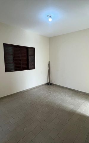 Casa para alugar com 110m², 3 quartos e 3 vagas Casa para alugar com 110m², 3 quartos e 3 vagasSala