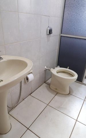 Casa para alugar com 150m², 3 quartos e 4 vagasBanheiro Social