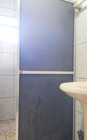 Casa para alugar com 150m², 3 quartos e 1 vagaBanheiro