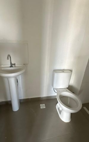 Apartamento à venda com 55m², 2 quartos e 1 vaga Apartamento à venda com 55m², 2 quartos e 1 vagaBanheiro