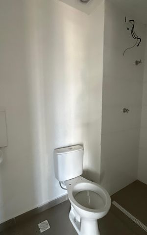 Apartamento à venda com 55m², 2 quartos e 1 vaga Apartamento à venda com 55m², 2 quartos e 1 vagaBanheiro