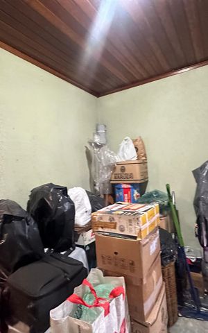 Casa à venda com 233m², 4 quartos e 2 vagas Casa à venda com 233m², 4 quartos e 2 vagasQuarto 2
