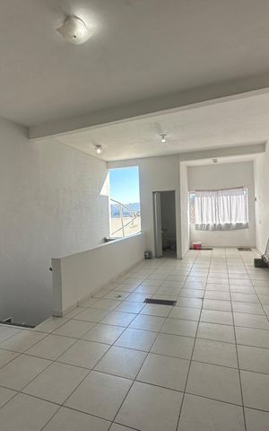 Casa à venda com 233m², 4 quartos e 2 vagas Casa à venda com 233m², 4 quartos e 2 vagasChurrasqueira