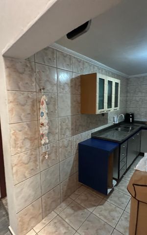 Casa à venda com 233m², 4 quartos e 2 vagas Casa à venda com 233m², 4 quartos e 2 vagasÁrea de Serviço