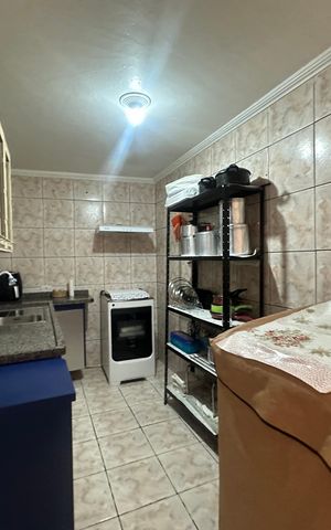 Casa à venda com 233m², 4 quartos e 2 vagas Casa à venda com 233m², 4 quartos e 2 vagasÁrea de Serviço