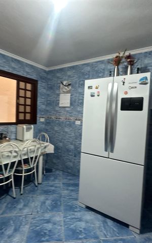 Casa à venda com 233m², 4 quartos e 2 vagas Casa à venda com 233m², 4 quartos e 2 vagasCozinha
