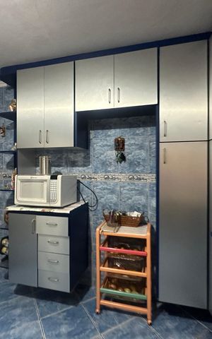 Casa à venda com 233m², 4 quartos e 2 vagas Casa à venda com 233m², 4 quartos e 2 vagasCozinha