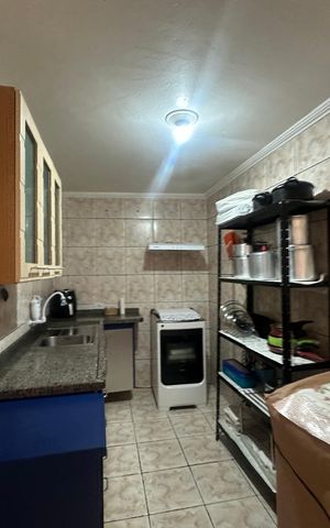 Casa à venda com 233m², 4 quartos e 2 vagas Casa à venda com 233m², 4 quartos e 2 vagasÁrea de Serviço