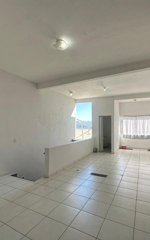 Casa à venda com 233m², 4 quartos e 2 vagas Casa à venda com 233m², 4 quartos e 2 vagasChurrasqueira