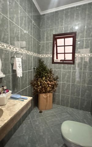 Casa à venda com 233m², 4 quartos e 2 vagas Casa à venda com 233m², 4 quartos e 2 vagasLavabo
