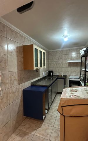 Casa à venda com 233m², 4 quartos e 2 vagas Casa à venda com 233m², 4 quartos e 2 vagasÁrea de Serviço