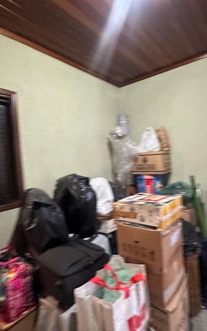 Casa à venda com 233m², 4 quartos e 2 vagas Casa à venda com 233m², 4 quartos e 2 vagasQuarto 2