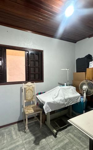 Casa à venda com 233m², 4 quartos e 2 vagas Casa à venda com 233m², 4 quartos e 2 vagasQuarto 1