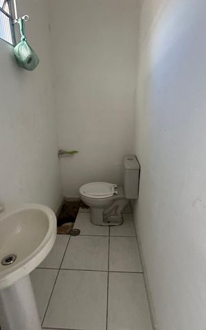 Casa à venda com 233m², 4 quartos e 2 vagas Casa à venda com 233m², 4 quartos e 2 vagasBanheiro 2