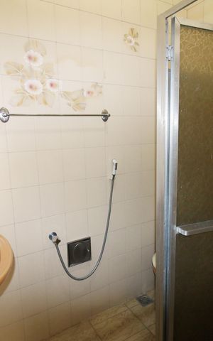 Casa para alugar com 60m², 2 quartos e sem vagaBanheiro