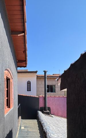 Casa à venda com 210m², 3 quartos e 2 vagas Casa à venda com 210m², 3 quartos e 2 vagasVista - Quarto 1