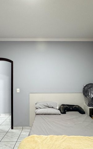 Casa à venda com 210m², 3 quartos e 2 vagas Casa à venda com 210m², 3 quartos e 2 vagasQuarto 1