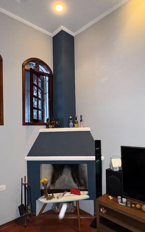 Casa à venda com 210m², 3 quartos e 2 vagas Casa à venda com 210m², 3 quartos e 2 vagasSala