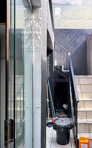 Casa à venda com 210m², 3 quartos e 2 vagas Casa à venda com 210m², 3 quartos e 2 vagasQuintal
