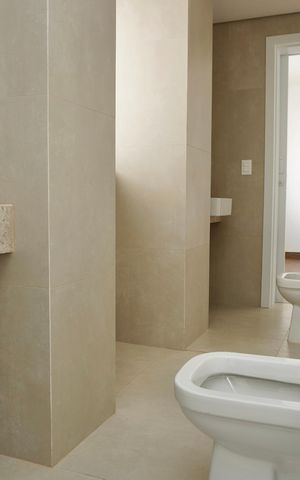 Apartamento à venda com 110m², 3 quartos e 3 vagas Apartamento à venda com 110m², 3 quartos e 3 vagasSuíte 2 - Banheiro