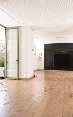 Apartamento à venda com 110m², 3 quartos e 3 vagas Apartamento à venda com 110m², 3 quartos e 3 vagasÁrea comum - Salão de festas