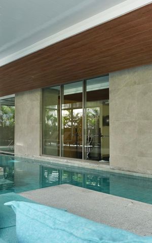 Apartamento à venda com 110m², 3 quartos e 3 vagas Apartamento à venda com 110m², 3 quartos e 3 vagasÁrea comum - Piscina