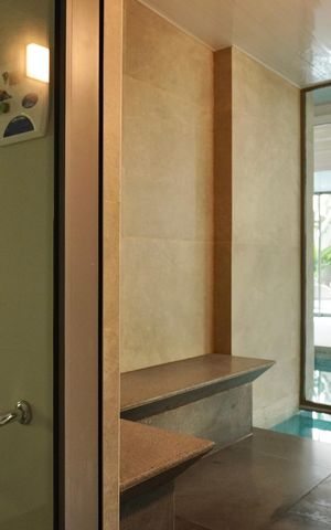 Apartamento à venda com 110m², 3 quartos e 3 vagas Apartamento à venda com 110m², 3 quartos e 3 vagasÁrea comum - Sauna
