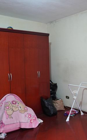 Casa de condomínio à venda com 250m², 5 quartos e 5 vagasQuarto 2