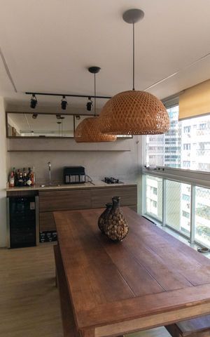 Apartamento à venda com 138m², 4 quartos e 2 vagas Apartamento à venda com 138m², 4 quartos e 2 vagasVaranda da Sala
