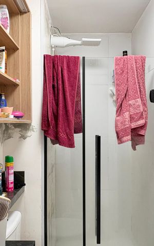 Apartamento à venda com 40m², 2 quartos e sem vaga Apartamento à venda com 40m², 2 quartos e sem vagaBanheiro