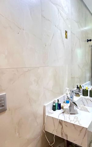 Casa à venda com 250m², 4 quartos e 2 vagas Casa à venda com 250m², 4 quartos e 2 vagasBanheiro da Suíte
