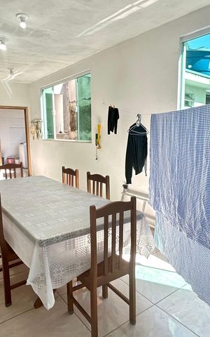 Casa à venda com 250m², 4 quartos e 2 vagas Casa à venda com 250m², 4 quartos e 2 vagasCozinha