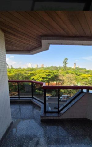 Apartamento à venda com 145m², 3 quartos e 2 vagas Apartamento à venda com 145m², 3 quartos e 2 vagasVaranda