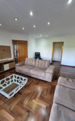 Apartamento à venda com 145m², 3 quartos e 2 vagas Apartamento à venda com 145m², 3 quartos e 2 vagasSala
