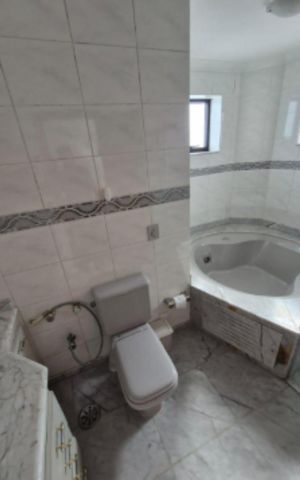 Apartamento à venda com 145m², 3 quartos e 2 vagas Apartamento à venda com 145m², 3 quartos e 2 vagasBanheiro